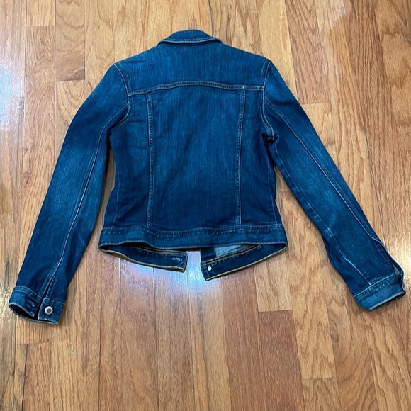 FRX Clothing Women’s Jean Jacket Size Medium Blue Fitted waist Made in USA - Picture 2 of 13